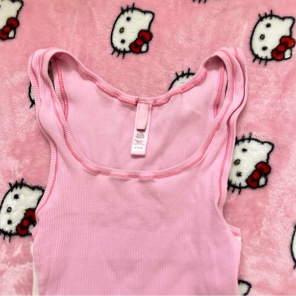 Pink skims Ribbed Tank Top - Picture 3 of 5